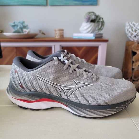 🆕️ Mizuno Wave Inspire 19 Running Shoes - Like New in Harbor Mist / White - Picture 11 of 16